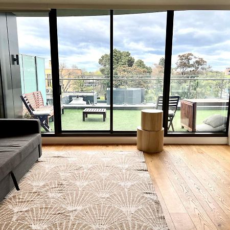 Readyset Apartments At Emerald Melbourne Dış mekan fotoğraf