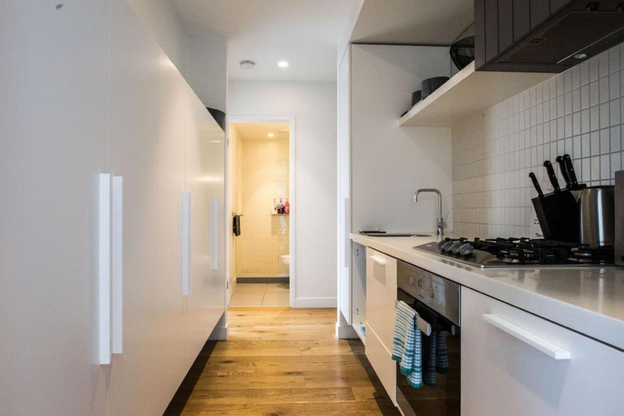 Readyset Apartments At Emerald Melbourne Dış mekan fotoğraf