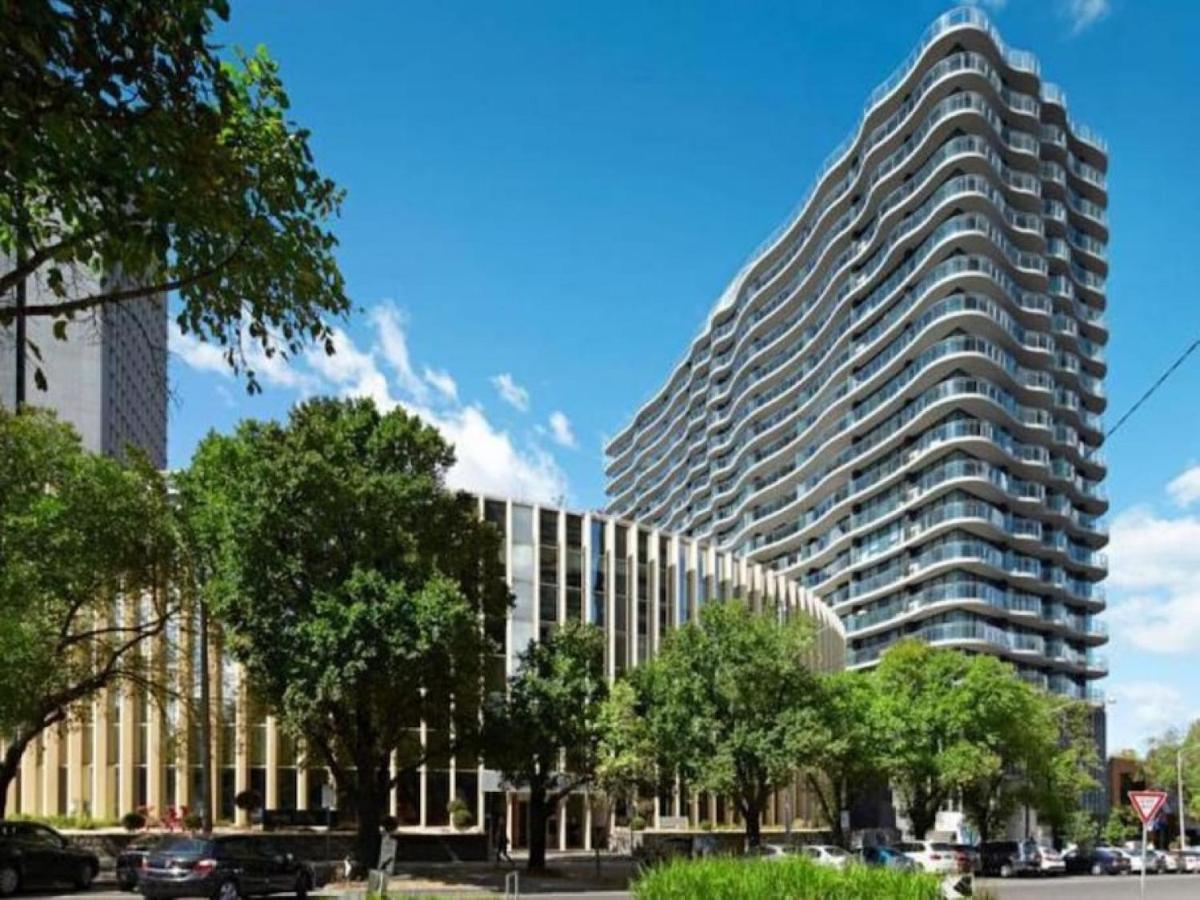 Readyset Apartments At Emerald Melbourne Dış mekan fotoğraf