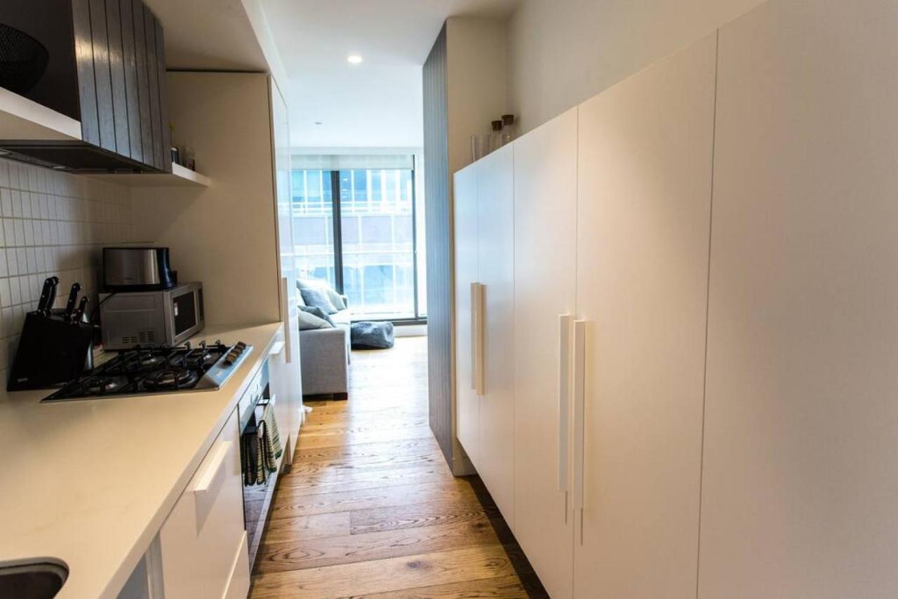 Readyset Apartments At Emerald Melbourne Dış mekan fotoğraf