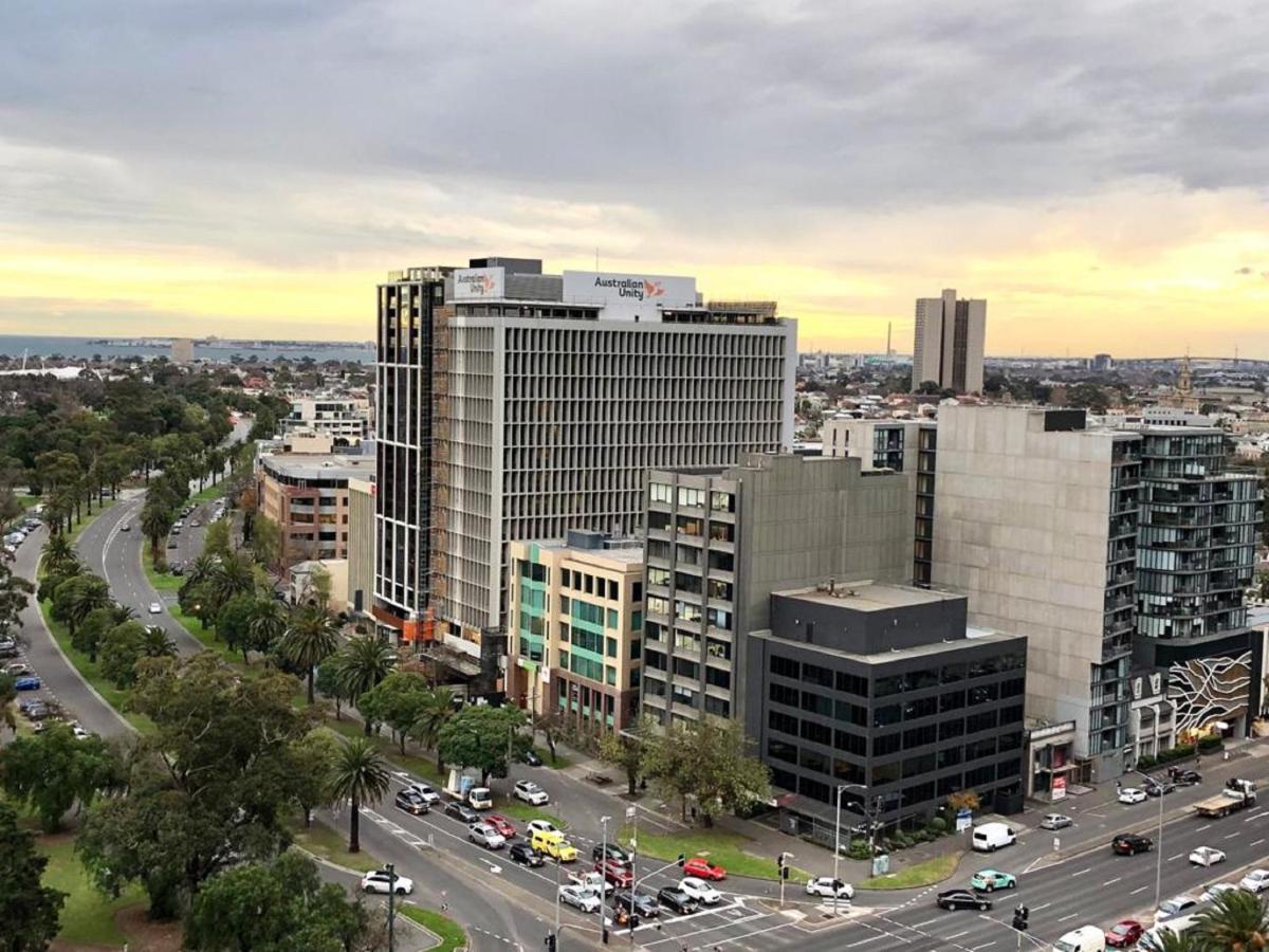 Readyset Apartments At Emerald Melbourne Dış mekan fotoğraf