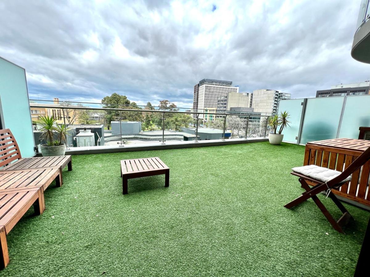 Readyset Apartments At Emerald Melbourne Dış mekan fotoğraf