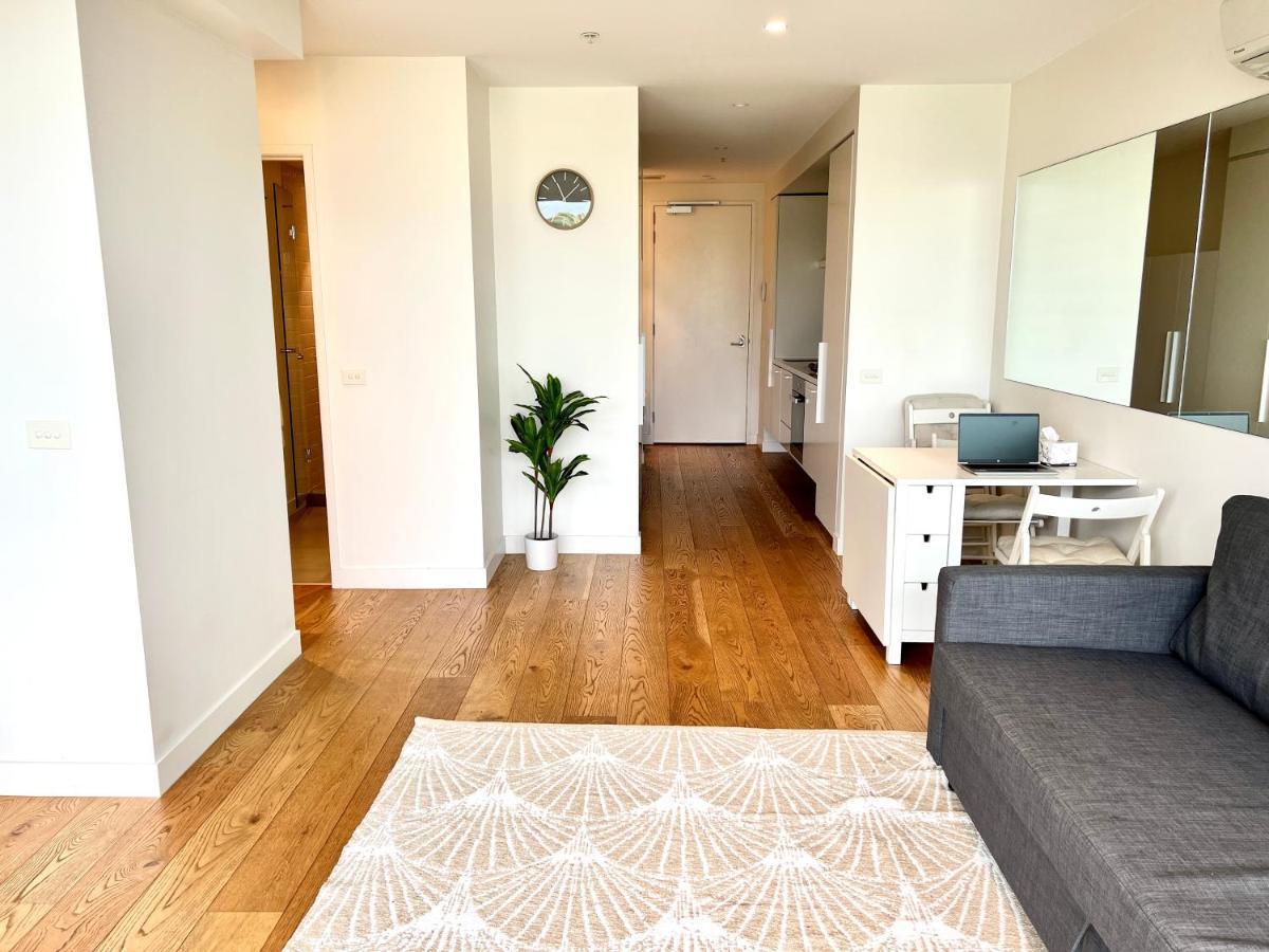 Readyset Apartments At Emerald Melbourne Dış mekan fotoğraf