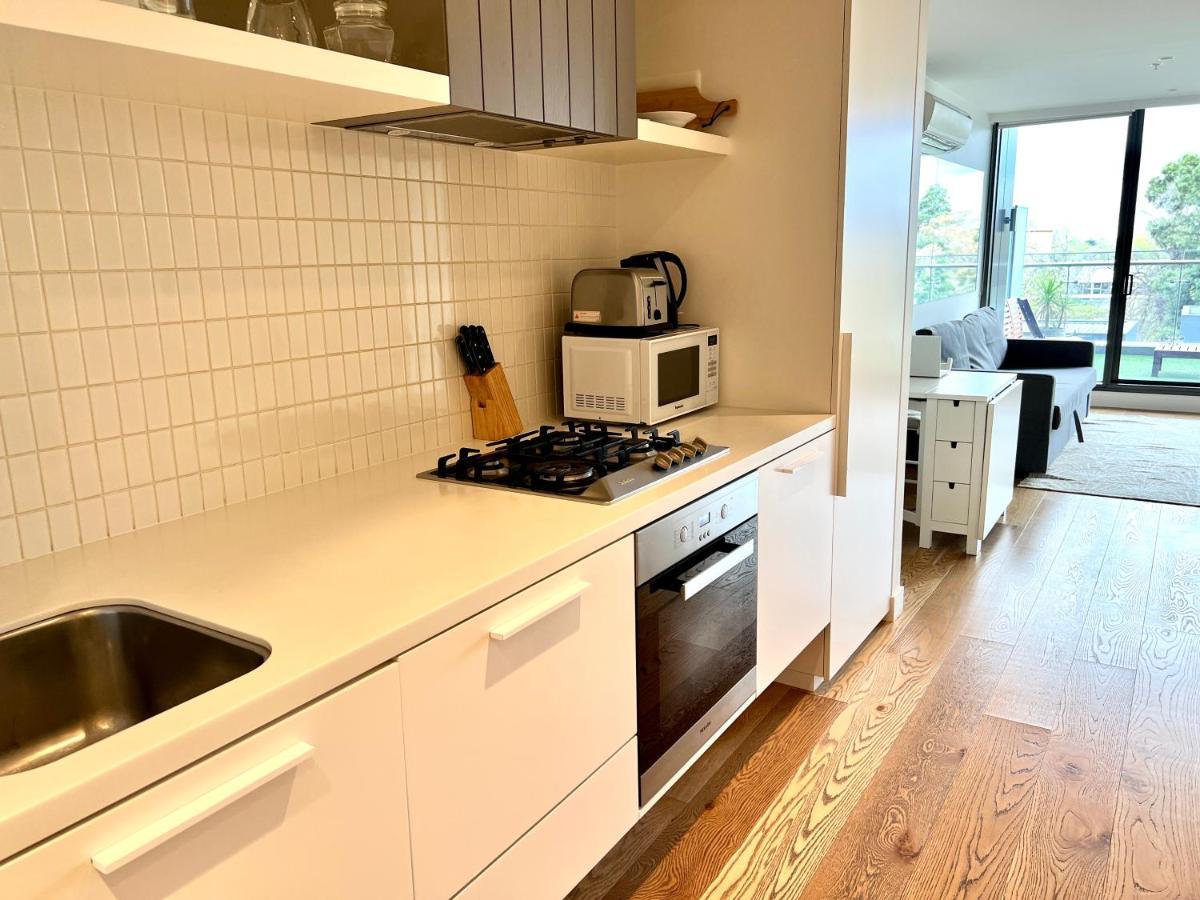 Readyset Apartments At Emerald Melbourne Dış mekan fotoğraf