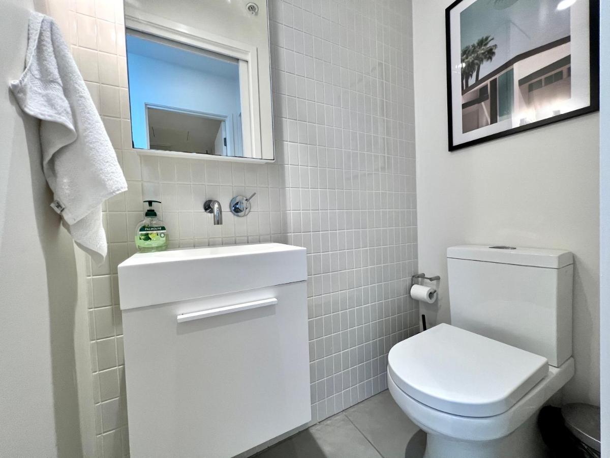 Readyset Apartments At Emerald Melbourne Dış mekan fotoğraf