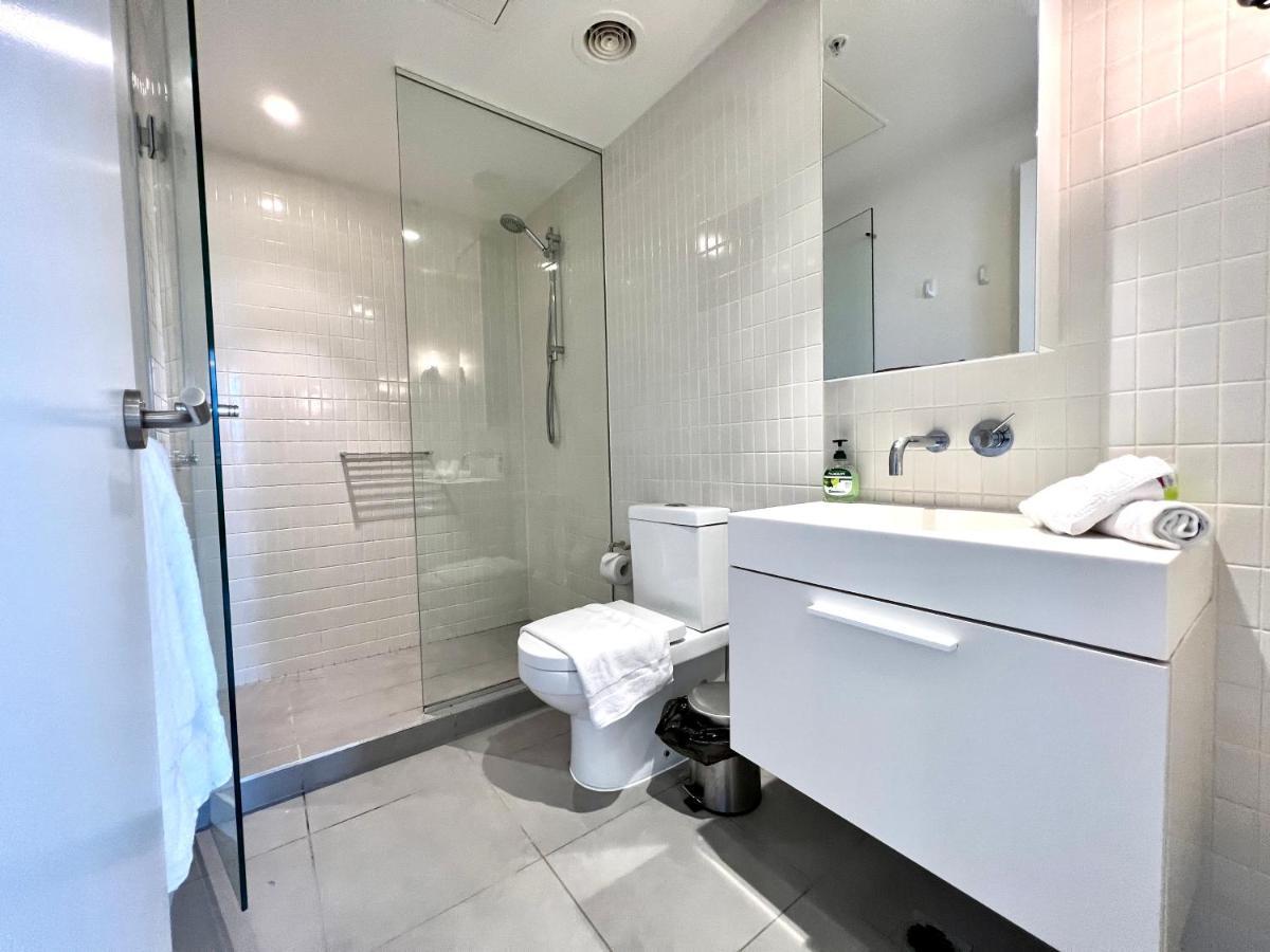 Readyset Apartments At Emerald Melbourne Dış mekan fotoğraf